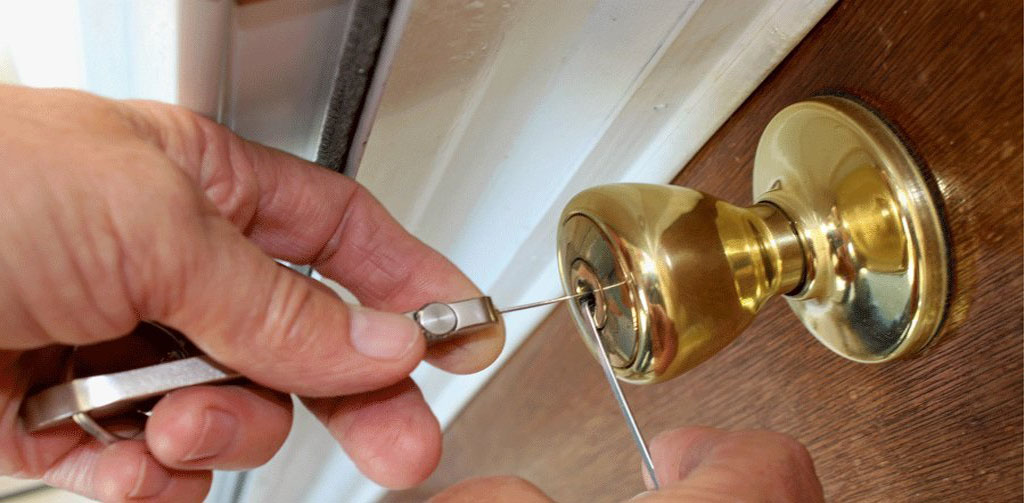 Ouverture de porte à Deauville